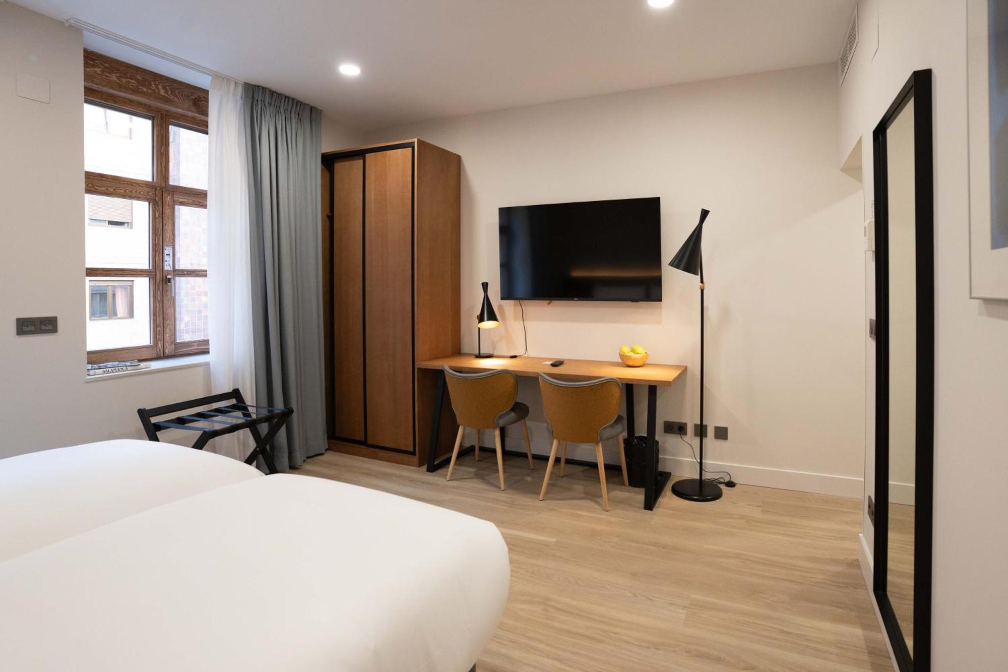 Prisma Suites Salamanca Exterior photo