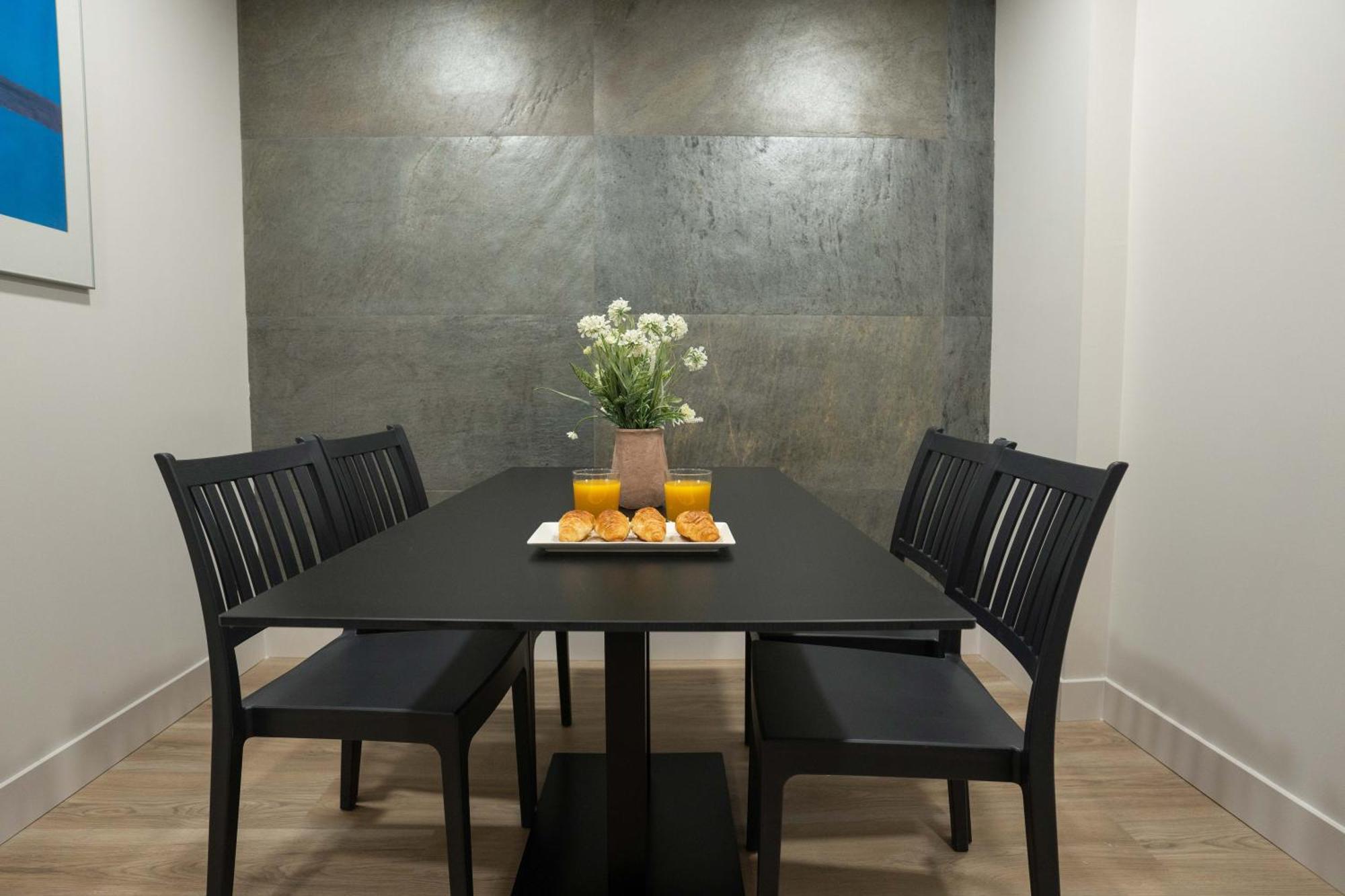 Prisma Suites Salamanca Exterior photo