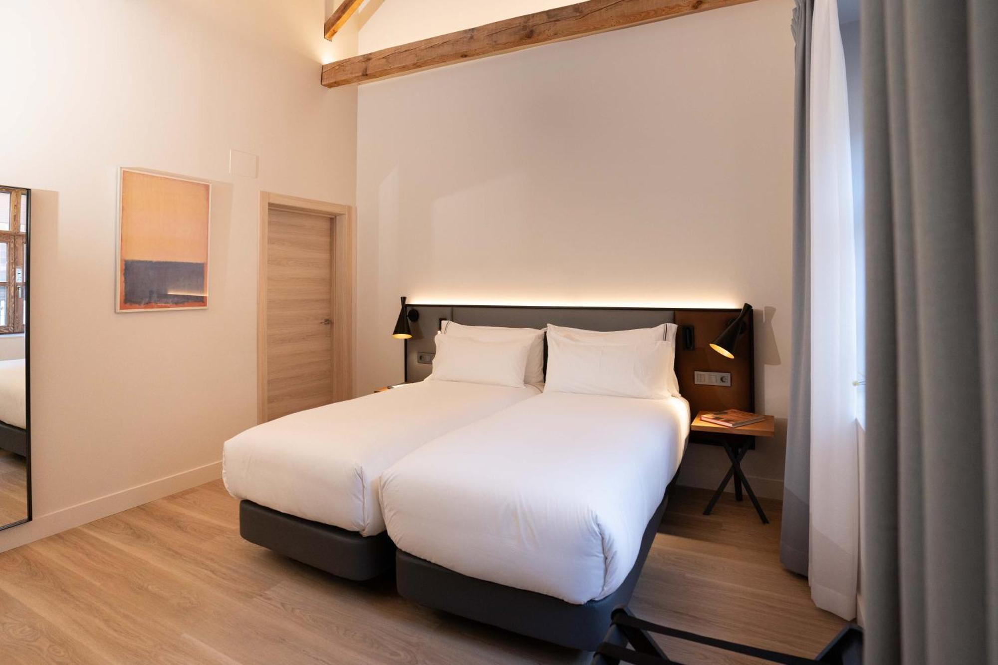 Prisma Suites Salamanca Exterior photo