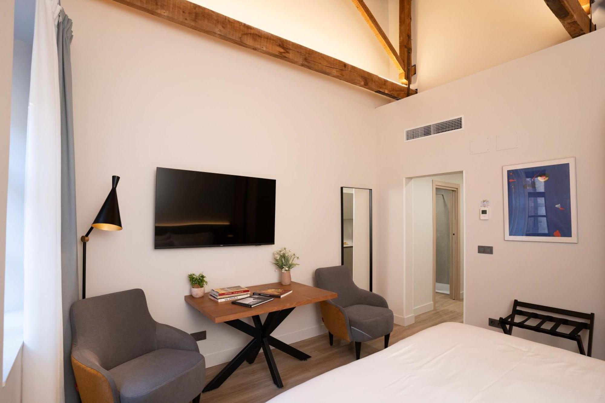 Prisma Suites Salamanca Exterior photo